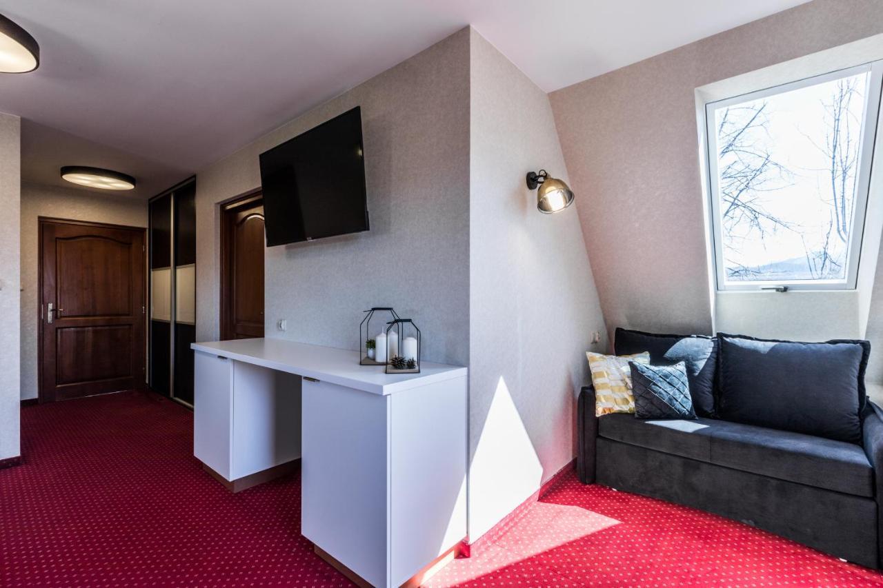 Bed and breakfast Dworek Pod Giewontem - Jacuzzi & Sauna 3*