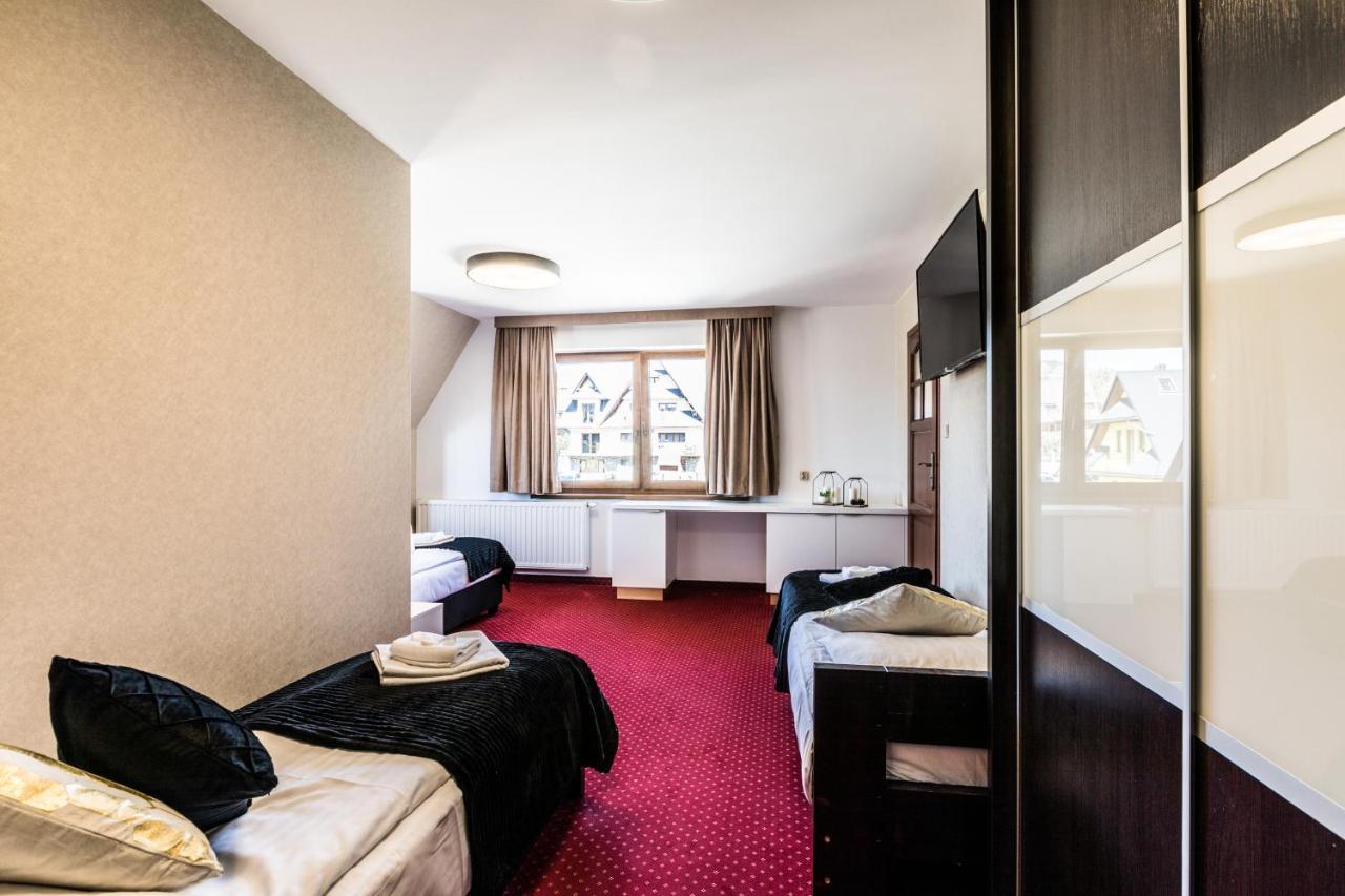 Dworek Pod Giewontem - Jacuzzi & Sauna Bed and breakfast 3*