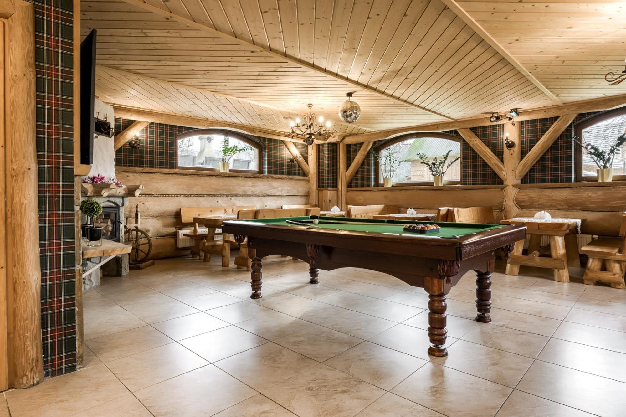 Dworek Pod Giewontem - Jacuzzi & Sauna Bed and breakfast Kościelisko